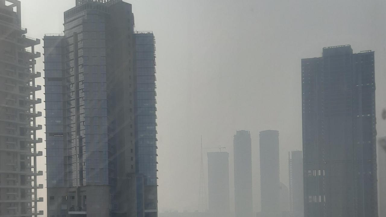Experts blamed the cause of the air pollution on winds that have stagnated, trapping the pollutants. As the wind stagnates, more of soot, dust, and particulate matter accumulate in the air turning it into dense grey smog. In pic: View from Indiabulls Park Panvel/Photo courtesy: Ashutosh Rana